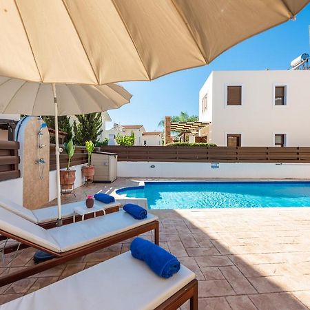 Villa Iris By Ezoria Villas أيا نابا المظهر الخارجي الصورة