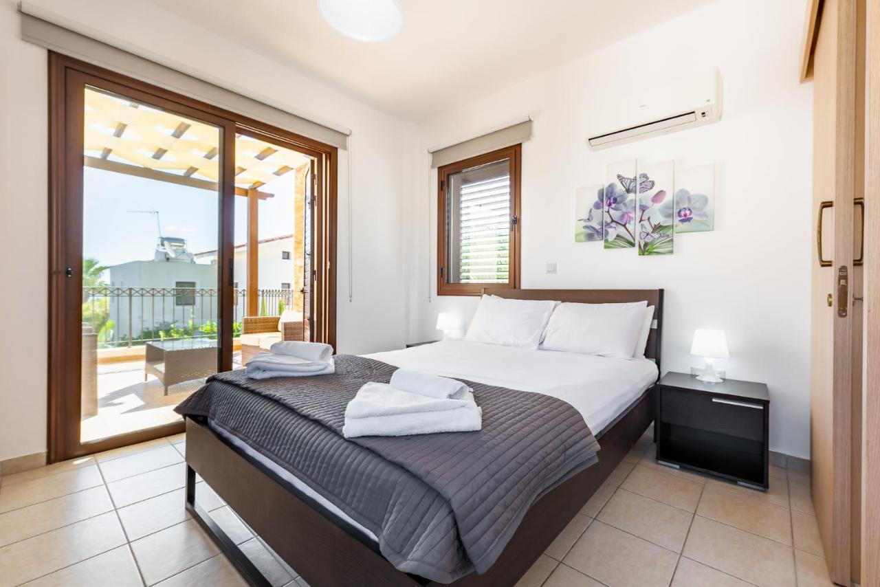Villa Iris By Ezoria Villas أيا نابا المظهر الخارجي الصورة